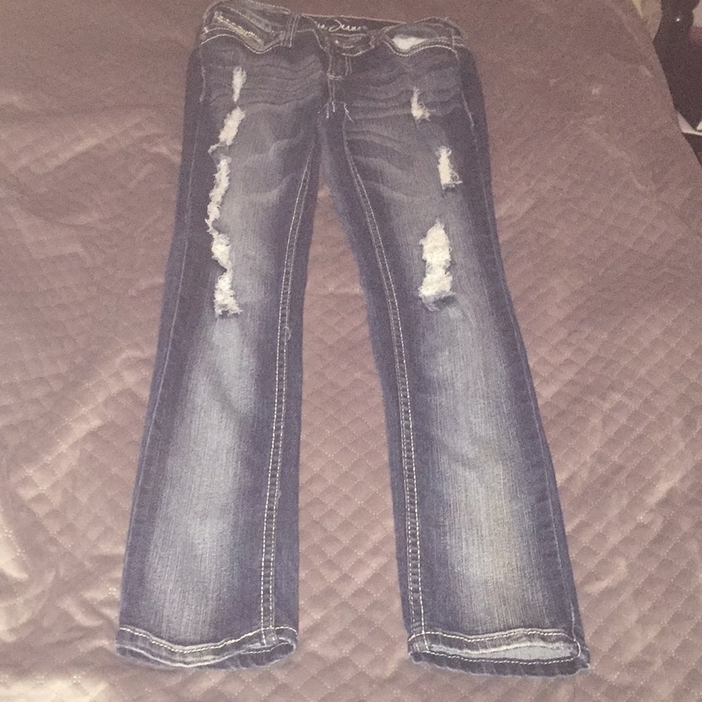 3/$15 🌺 GREAT PAIR OF DISTRESSES JEANS 👖